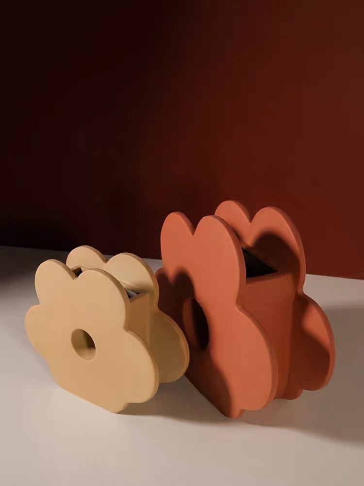 Handmade Ceramic Flower Vessel (Full set)手工陶瓷花器(套装)